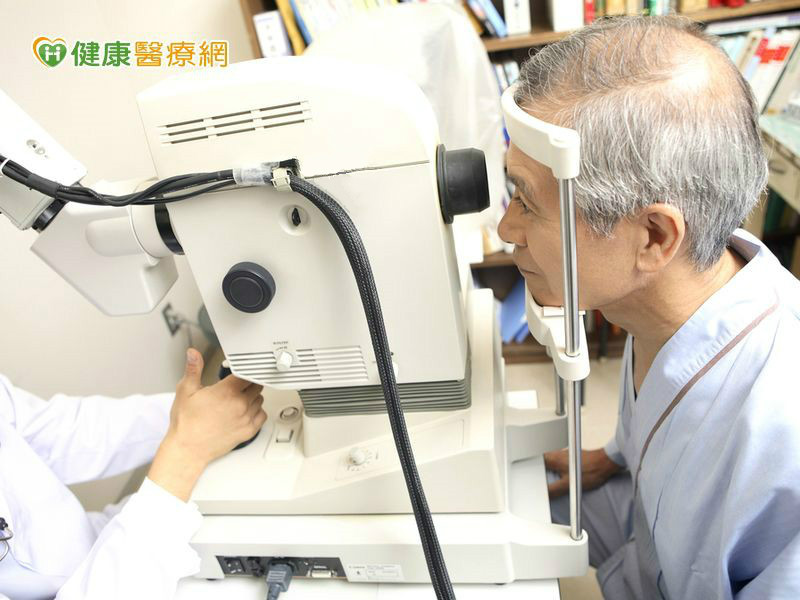 白內障手術免住院 超音波晶體乳化術復原快