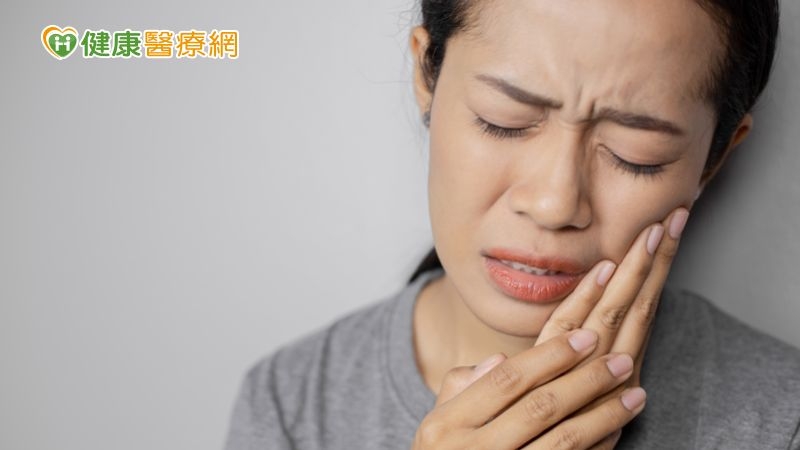三叉神經痛是一種原因未明的疾病，指的是面部三叉神經分布區內短暫的、反覆發作的、陣發性劇痛，往往會痛數秒到一、二分鐘，反反覆覆發作