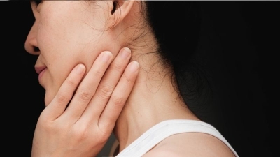 你聽過「前庭炎」嗎？為什麼它可能讓你臉痛、舌頭歪？婦科醫師教你：2招自我檢測