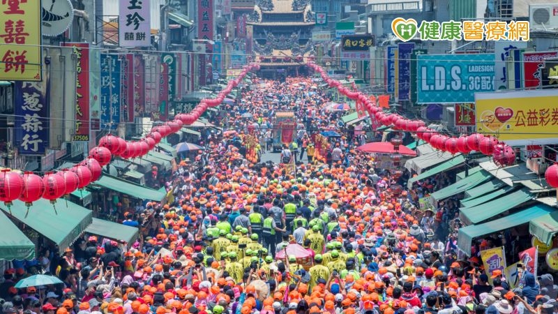 無論遶境、路跑或健走，挑選鞋具是一大關鍵。