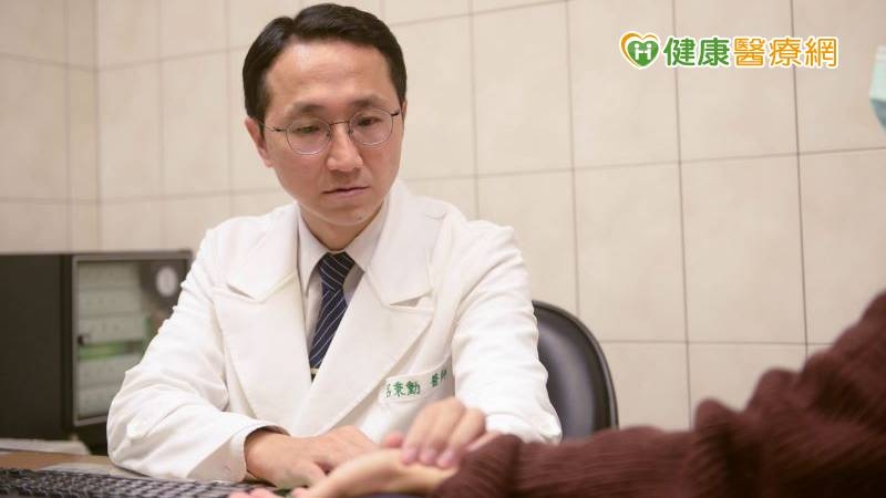 確診為腎結石，除了西醫既有治療，也可以透過中藥合療，加速石頭排出。
