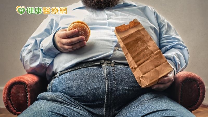 脂肪肉瘤常發生於四肢及後腹腔內，是深層軟組織異常且具有侵犯性的惡性腫瘤，為罕見的癌症疾病。