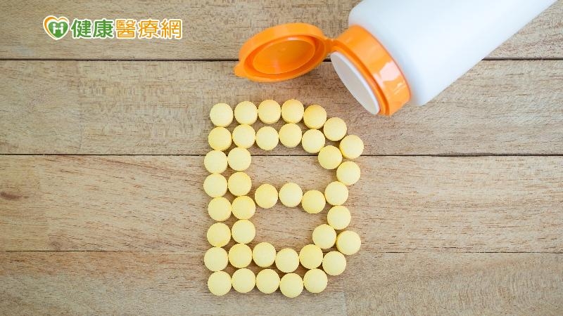一般以為B群是水溶性維生素，就算多吃了，也可藉由尿液排出體外，所以，大部分人的使用觀念都是「沒病補身、吃安心的」；也就是上述的多種原因，造成B群一直是國人心目中必買必吃暢銷保養品。