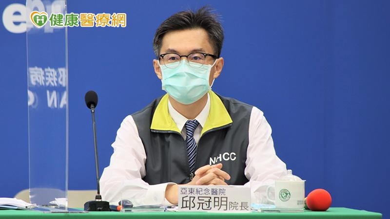 根據世界各地統計資料顯示，確診者對非確診者產生的「醫療排擠」，造成的傷亡人數，超過因染上新冠肺炎而亡的人數，因此，確診者進行居家照護等措施，幫助取得「PCR vs CPR」之間的平衡，實為勢在必行。