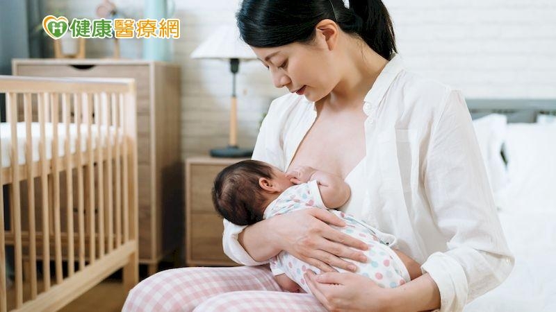 母乳含有益菌，包括雙歧桿菌、乳酸桿菌、擬桿菌等等。在一個超過萬人的嬰兒研究分析指出，餵哺母乳是影響寶寶腸道菌相最重要的因素之一。