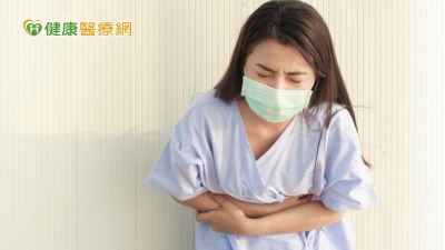 焦慮疫情恐釀大腸激躁症　醫揭「常見排便習慣改變」