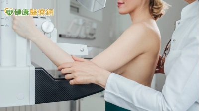 隆乳後發現微小鈣化　乳攝會夾破填充物嗎？