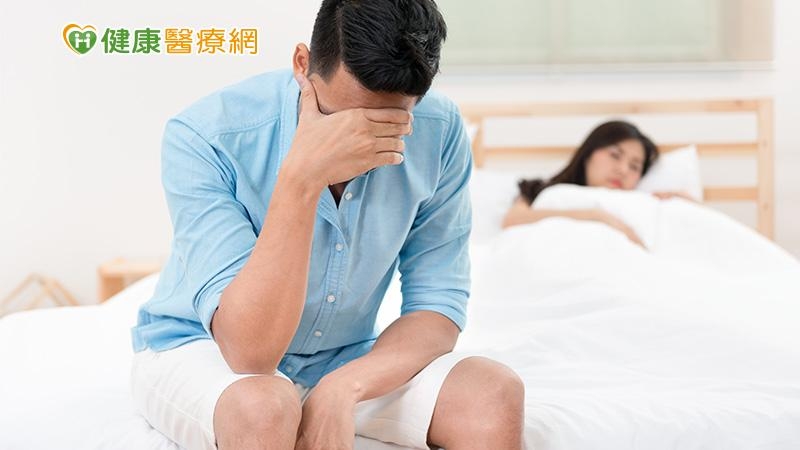 男性也要注意更年期！醫：超過40歲有「這些症狀」應就醫檢查