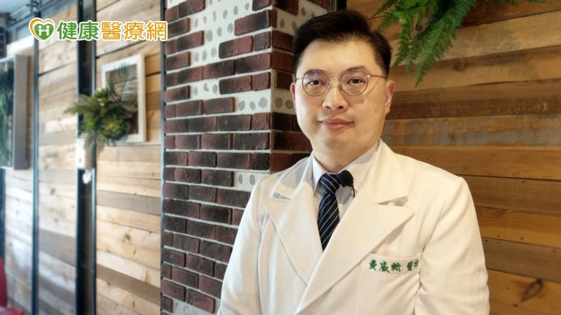 乳房冒腫塊竟非乳癌？！ 醫籲有「六大症狀」恐是淋巴癌