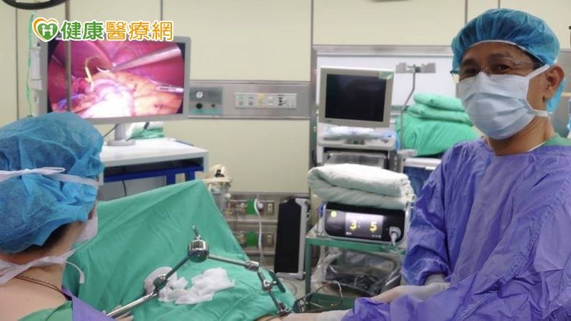 肥胖是一種慢性疾病，常與睡眠呼吸中止症相伴產生，兩者互為因果關係。