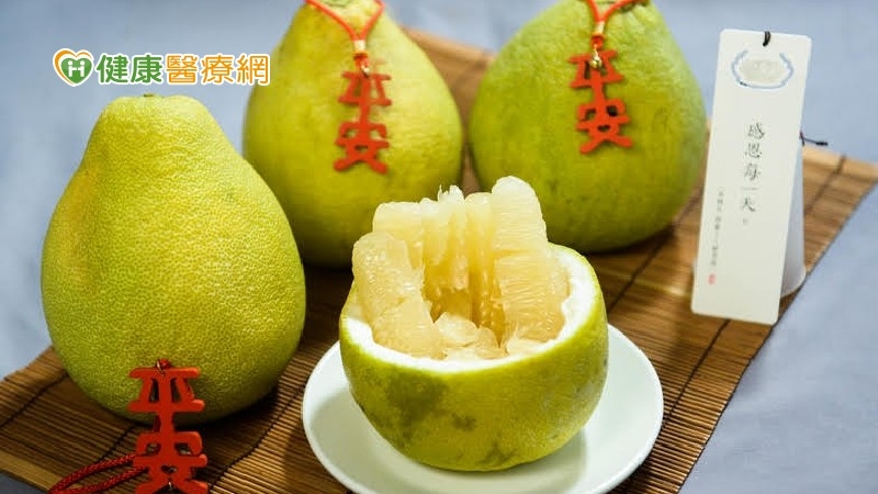 服用六大類藥物的民眾請盡量避免食用柚子。