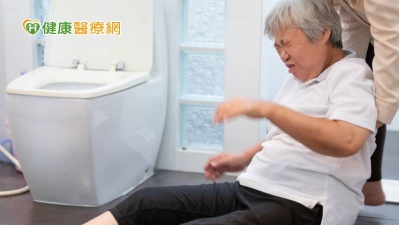 老人跌倒因素多　國健署列「生活18項預防要點」