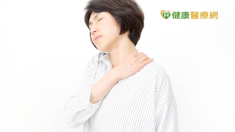 肩關節是人體活動度最大的關節，而肩旋轉肌群負責肩膀活動時的穩定性，讓肩膀在執行屈曲、外展或是旋轉時不至於脫臼，但也容易受傷。