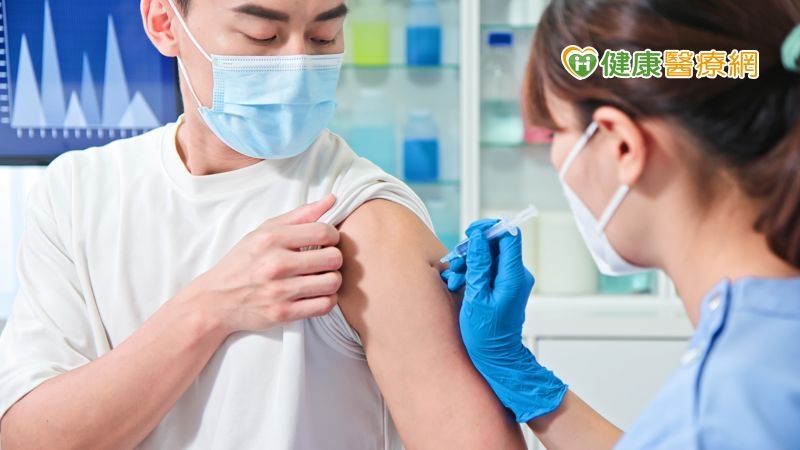 研究發現，嬰兒感染百日咳有75~85%感染源來自主要照顧者，其中50%來自父母或兄弟姐妹