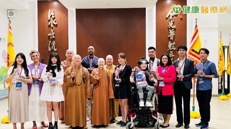 社團法人台灣生命之窗慈善協會以2021年推出的脊髓性肌肉萎縮症紀錄片《等待．奇蹟 Awaiting Miracle》，用溫暖卻有力道的方式，娓娓道出病友家庭的真實心聲，最終在來自103個國家的2703件作品中脫穎而出，奪得紀錄片組第二名佳績。