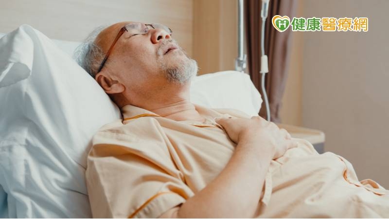 近年隨著台灣健保核准「經導管主動脈瓣置換手術」（俗稱TAVI），因傷口小、大幅縮短恢復時間，效果不亞於傳統手術
