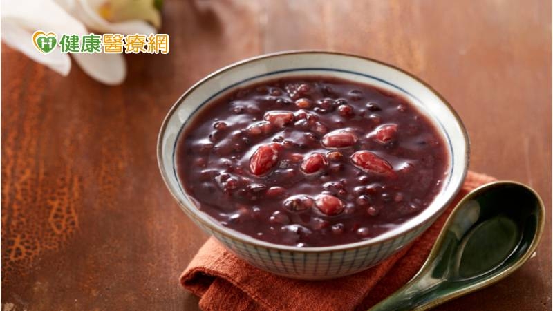 紅豆如何煮的軟綿？　營養師揭「1關鍵物」最後加