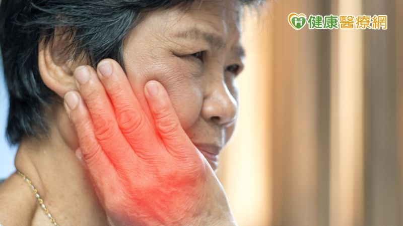 顏面神經麻痺恐嘴歪眼斜　針灸治療有助紓緩