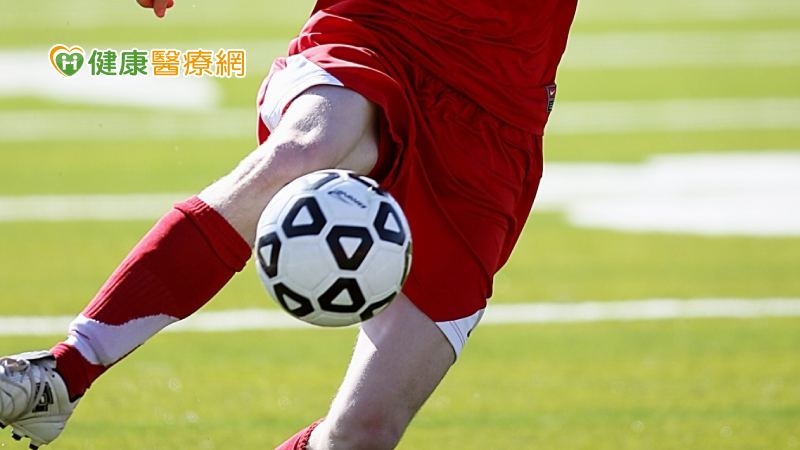 世足戰況激烈！球員有哪些運動傷害？　物理治療師：射門2部位要注意