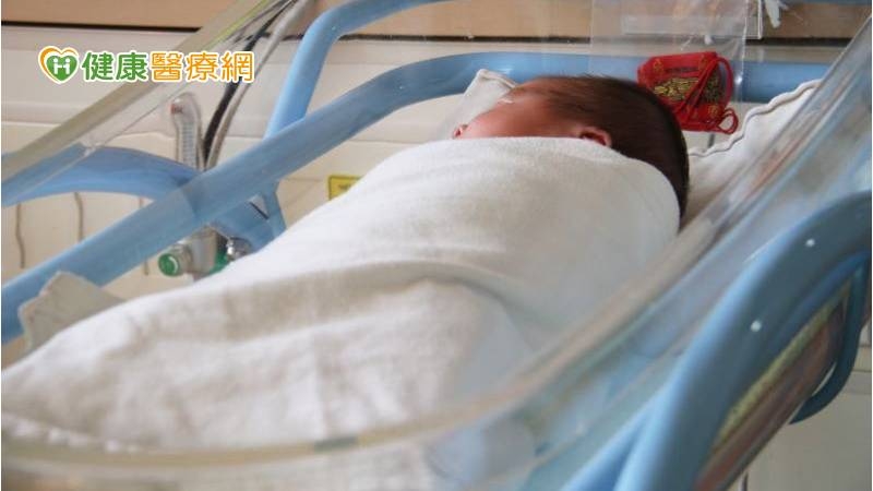 新生兒周產期窒恐「腦性麻痺」  1療法助大腦重開機