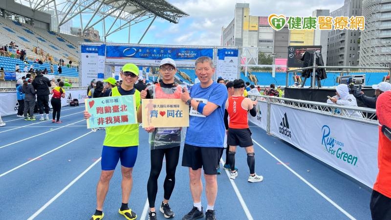 全盲又歷經換心手術跑全馬　臺大醫師全程見證陪跑