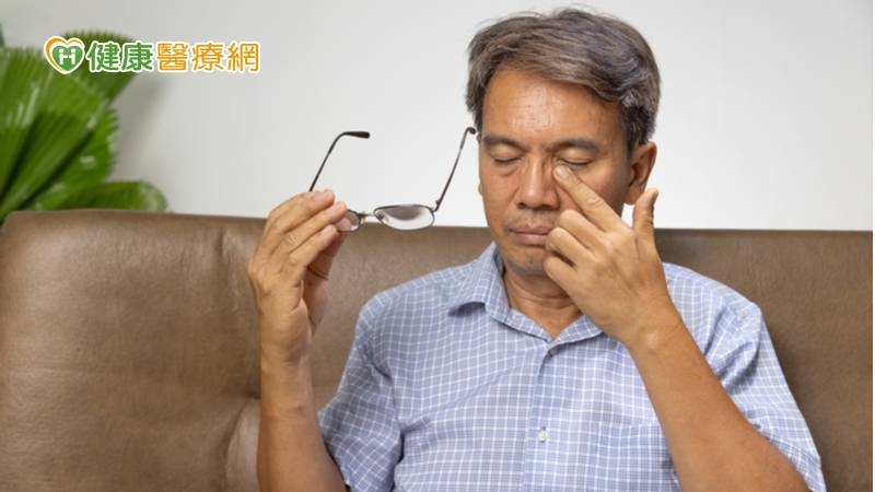 乾眼症「眼睛痛到睜不開」！　醫認證「1療法」有效緩解