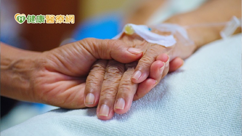 續命，是為了病人，還是家人？　照顧者的抉擇