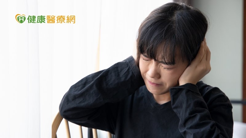 IU曝耳咽管開放症如地獄　一般民眾也會有！常見有5大病因