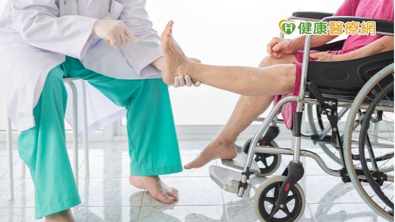 每10名糖病足2名截肢！　醫授「保肢關鍵」：出現潰瘍快就醫