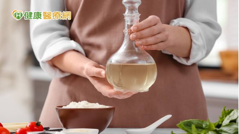 「釀造醋、調理醋、合成醋」有什麼差？　專家解答：1款需標示