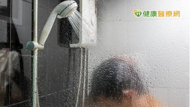 一般熱水器常見安裝錯誤的情景，包括安裝在浴室內、廚房加裝窗戶的陽臺、室內的樓梯間，要加裝在這些區塊的話，容易因為熱水器燃燒不良所產生的一氧化碳