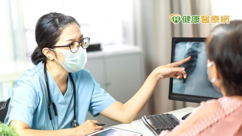 定期篩檢揪肺癌　術後輔助治療降低復發率