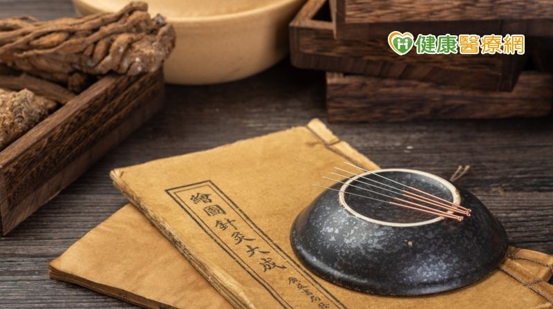 針灸治療乾眼症　有助恢復淚腺與瞼板腺功能