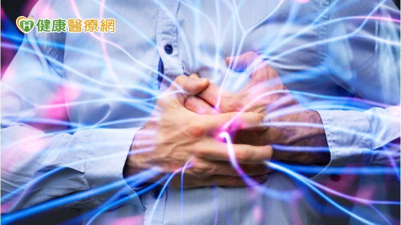 突發「主動脈剝離」　開胸手術搶救成功