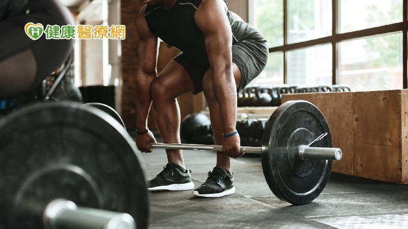 健身愛好者必讀：呼吸與訓練的十大問題