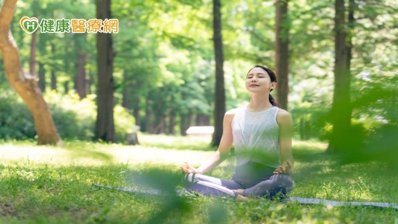 放鬆別只窩在家！　研究：接觸大自然有助緩解憂鬱和焦慮