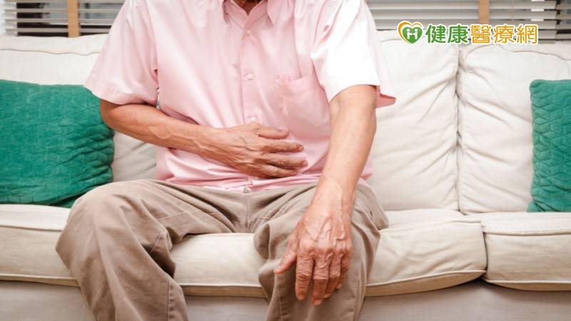 「那邊腫起來」恐是疝氣惹禍！發現太晚恐致命　2類人好發