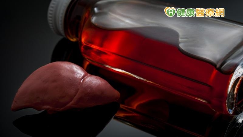 燒酒乎乾啦　當心酒精性脂肪肝喝到變肝癌
