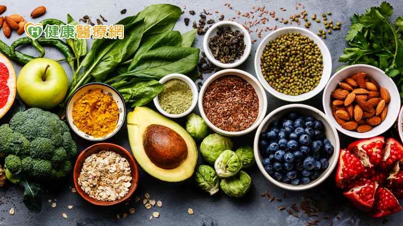 健康飲食百百種　怎麼吃才長壽？美研究「這樣吃」早逝風險少20%