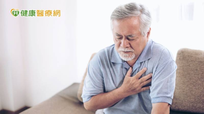 七旬翁「冠狀動脈粥狀硬化」無法裝支架　達文西手術成功救命
