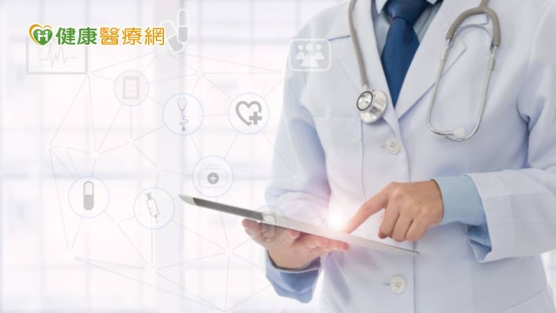 中醫大附醫全球前三強！榮獲HIMSS「數位健康指標」、「智抗菌平台」拯救敗血症 