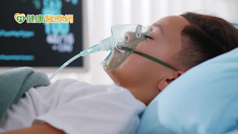 TikTok挑戰害命！　13歲少年吞「6倍劑量成藥」全身痙攣身亡