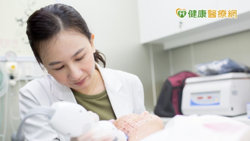 母親節禮物不踩雷！  醫美院長親授3招肌改善年齡肌