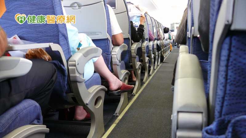 搭機腳水腫一查是「這問題」　哪些因素會造成水腫？專家告訴你！
