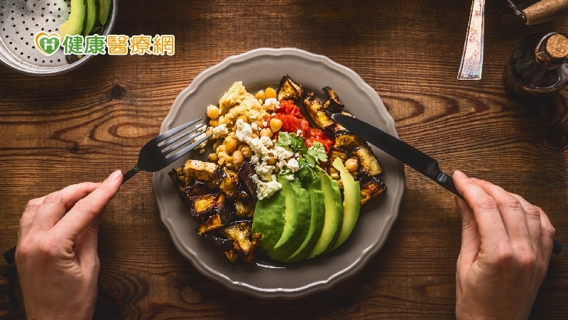 酪梨富含4大營養　外國流行3種美味沙拉醬吃法