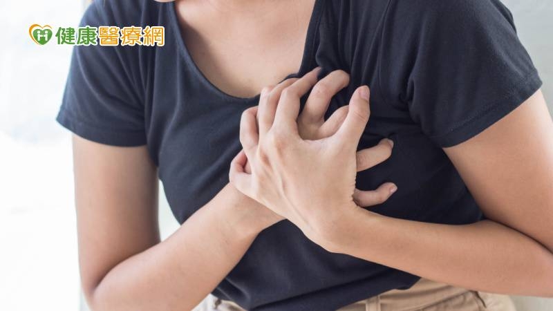 「心碎症候群」嚴重會休克！　她經７次電擊＋葉克膜救回一命