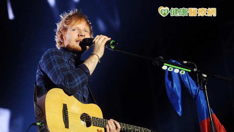 紅髮艾德擺脫憂鬱症「出輯」　伴妻分享抗癌路