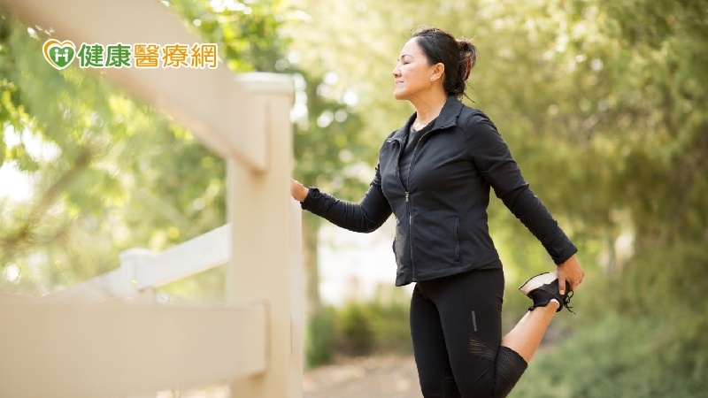 【更年期專輯】擺脫「腹愁者」還能防骨鬆　更年期運動7大優點