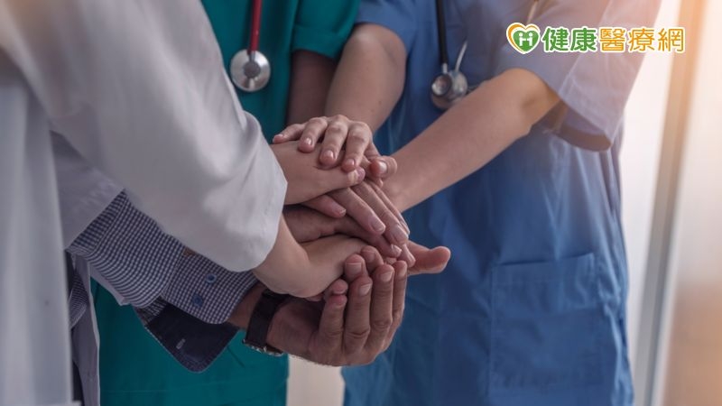 諾倍康醫療整合資源　36小時助馬來西亞癌症病患來台就醫