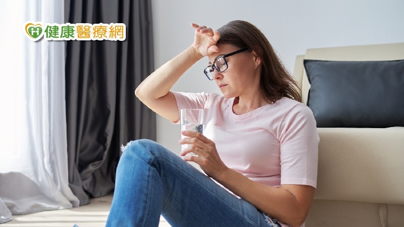 更年期燥熱又易怒！　中醫「滋陰清熱」減緩三大症狀